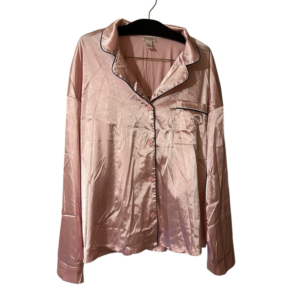 Ambrielle Pink Satin Pajama Set NWOT